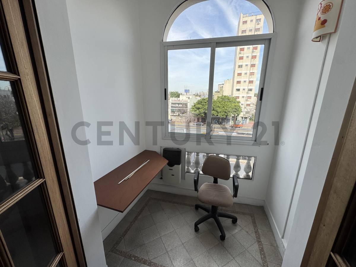 Foto de VENTA DEPARTAMENTO 3 AMBIENTES EXCELENTE ESTADO EDIFICIO DE CATEGORIA, imagen 5