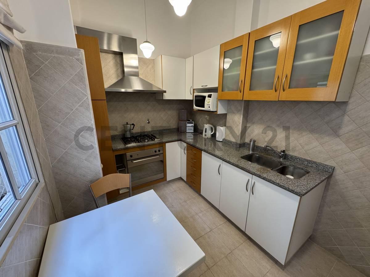 Foto de VENTA DEPARTAMENTO 3 AMBIENTES EXCELENTE ESTADO EDIFICIO DE CATEGORIA, imagen 4