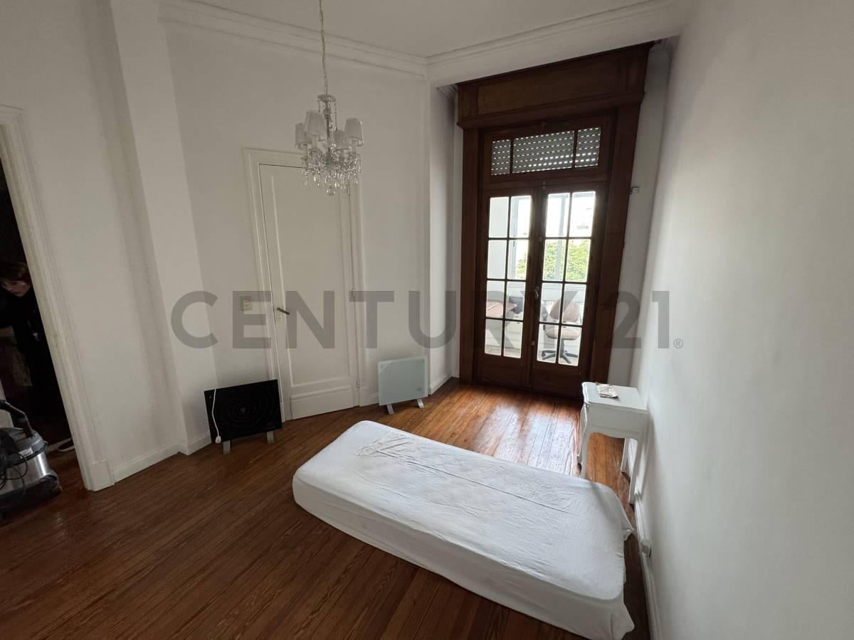 Foto de VENTA DEPARTAMENTO 3 AMBIENTES EXCELENTE ESTADO EDIFICIO DE CATEGORIA, imagen 1