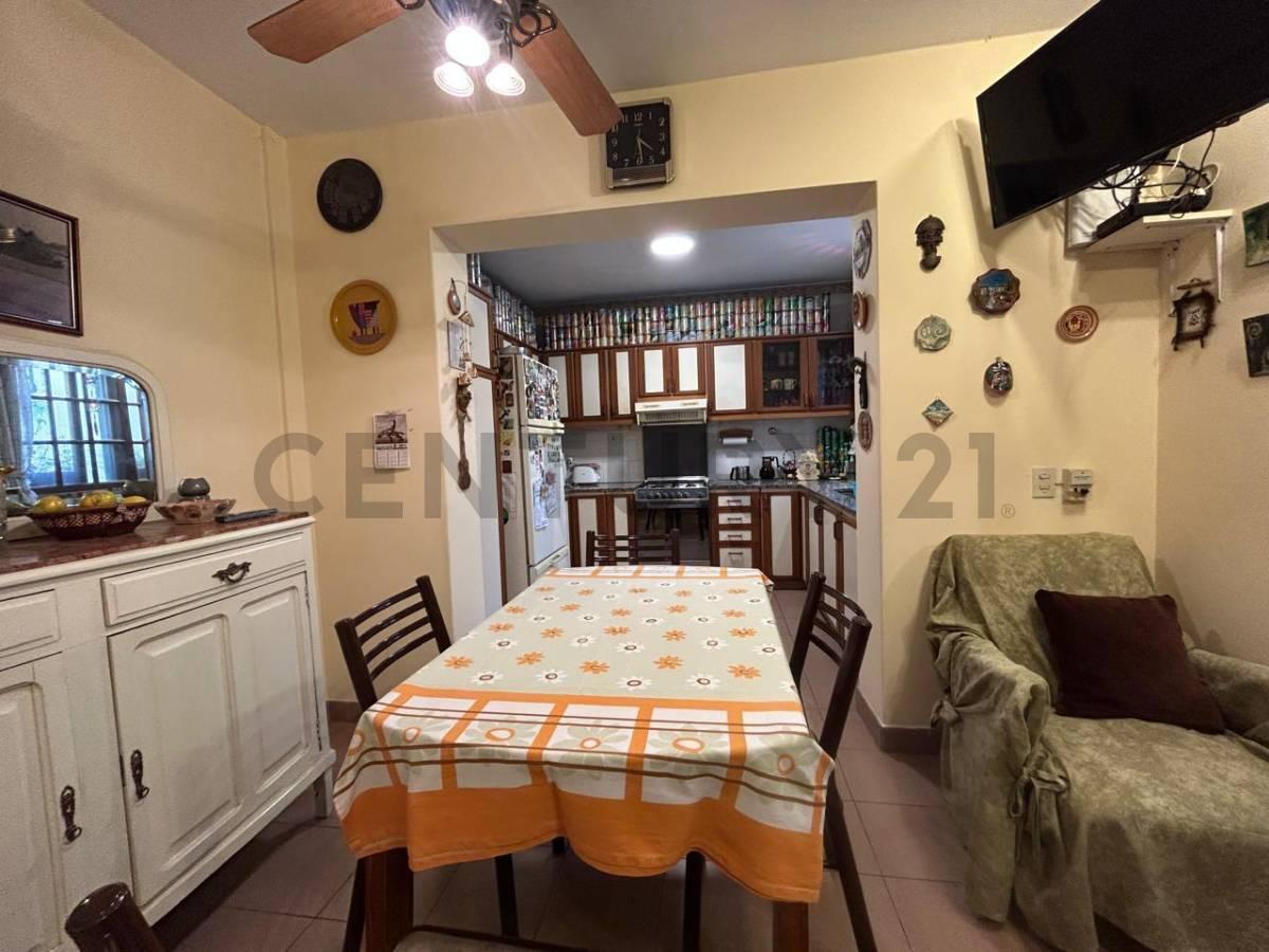 Foto de VENTA CASA 4 AMBIENTES VILLA DEL PARQUE, imagen 5
