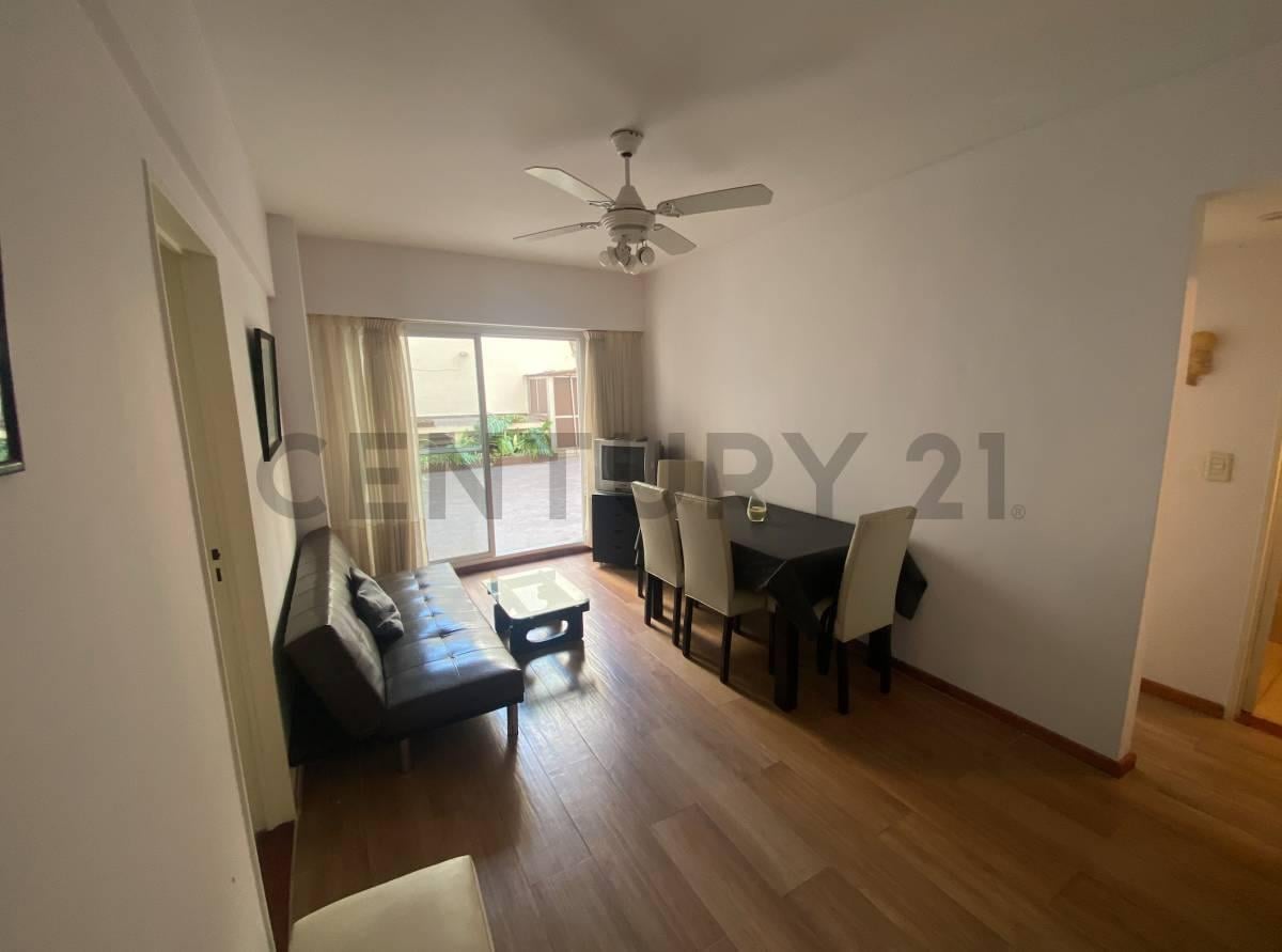 Foto de DEPTO EN VENTA 2 AMBIENTES RECOLETA GRAN PATIO, imagen 4
