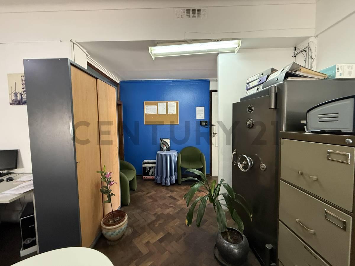 Foto de VENTA OFICINA MONOAMBIENTE EN MONSERRAT, imagen 4