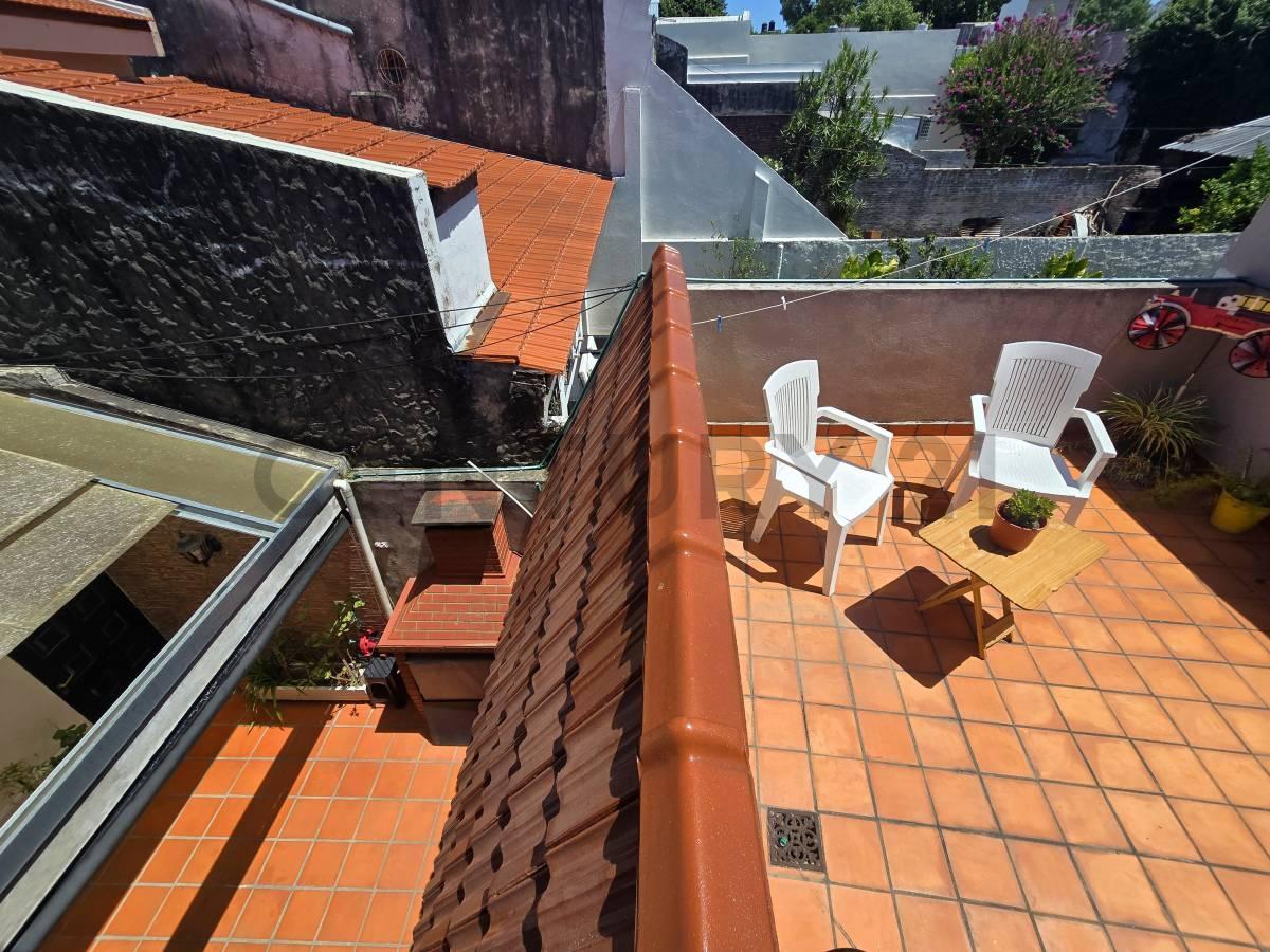 Foto de VENDEMOS PH 3/4 AMBIENTES CON PATIO, TERRAZA Y PARRILLA EN PARQUE, imagen 1