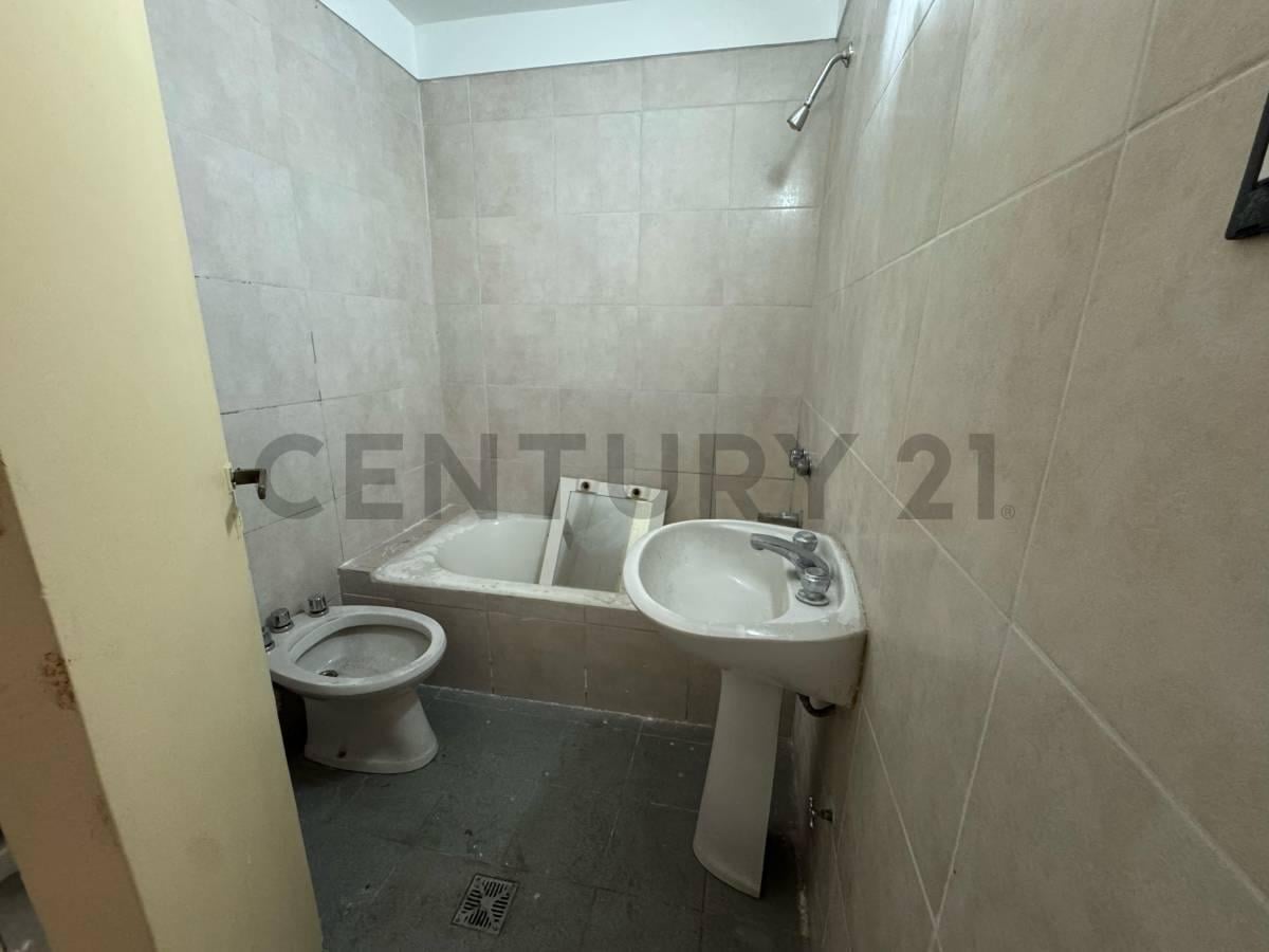 Foto de VENTA - DEPTO 2 AMBIENTES - CABALLITO - RECICLADO - APTO FINANCIACIÓN, imagen 4