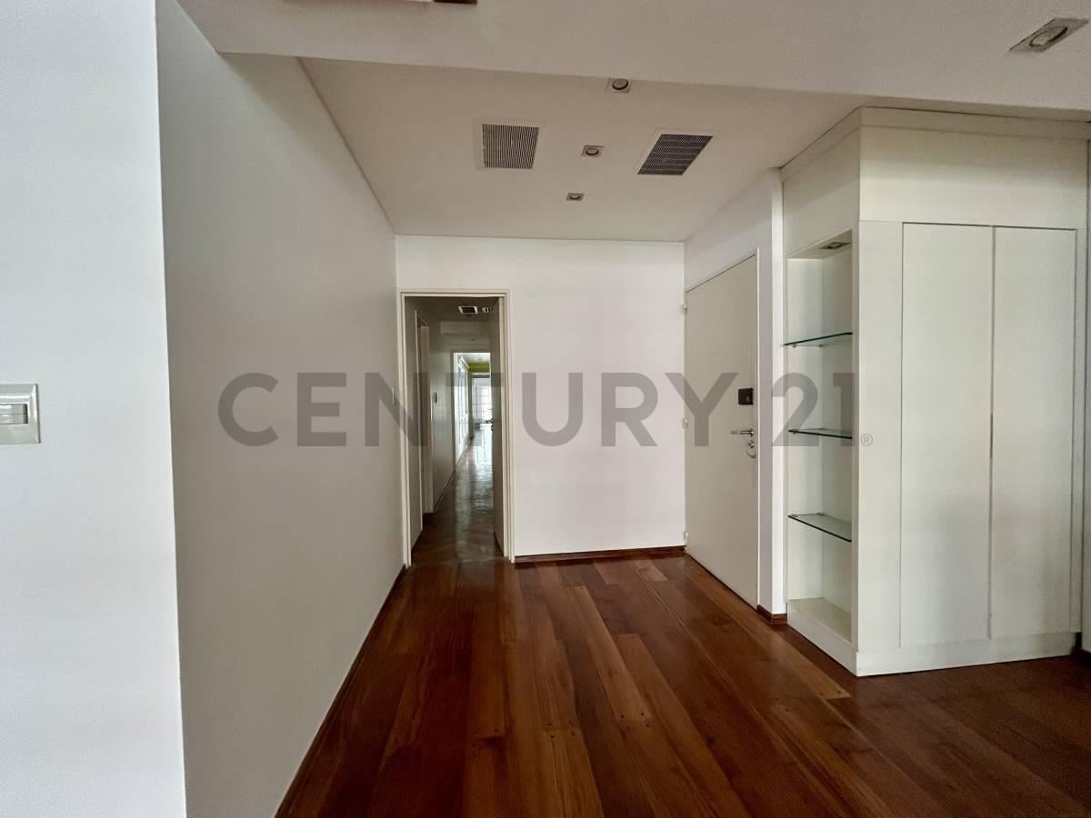 Foto de VENTA DEPARTAMENTO 4 AMBIENTES EN RECOLETA CON DEPENDENCIA, COCHERA, imagen 3
