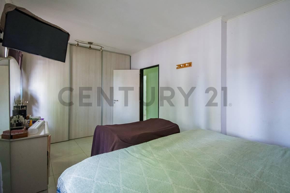 Foto de VENTA PH 4 AMB. C/ JARDÍN Y COCHERA - A REFACCIONAR EN SAN ISIDRO, imagen 5