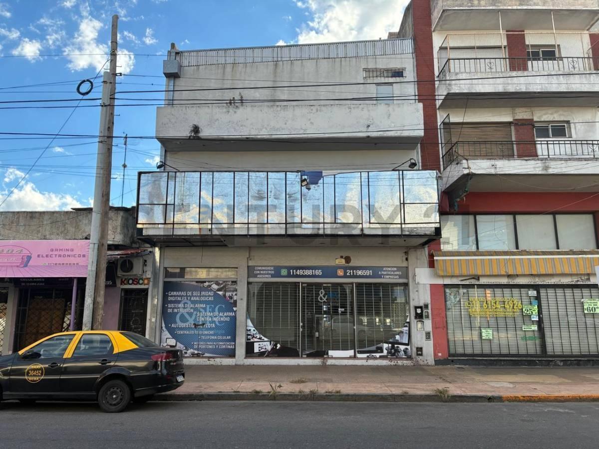 Foto de VENTA LOCAL EN LA MEJOR ZONA DE AVELLANEDA SOBRE AV. GALICIA Y SANTA FE, imagen 2