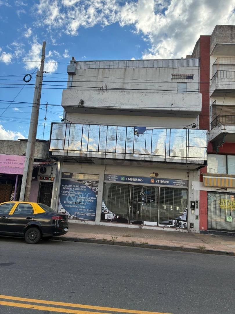 Foto de VENTA LOCAL EN LA MEJOR ZONA DE AVELLANEDA SOBRE AV. GALICIA Y SANTA FE, imagen 4