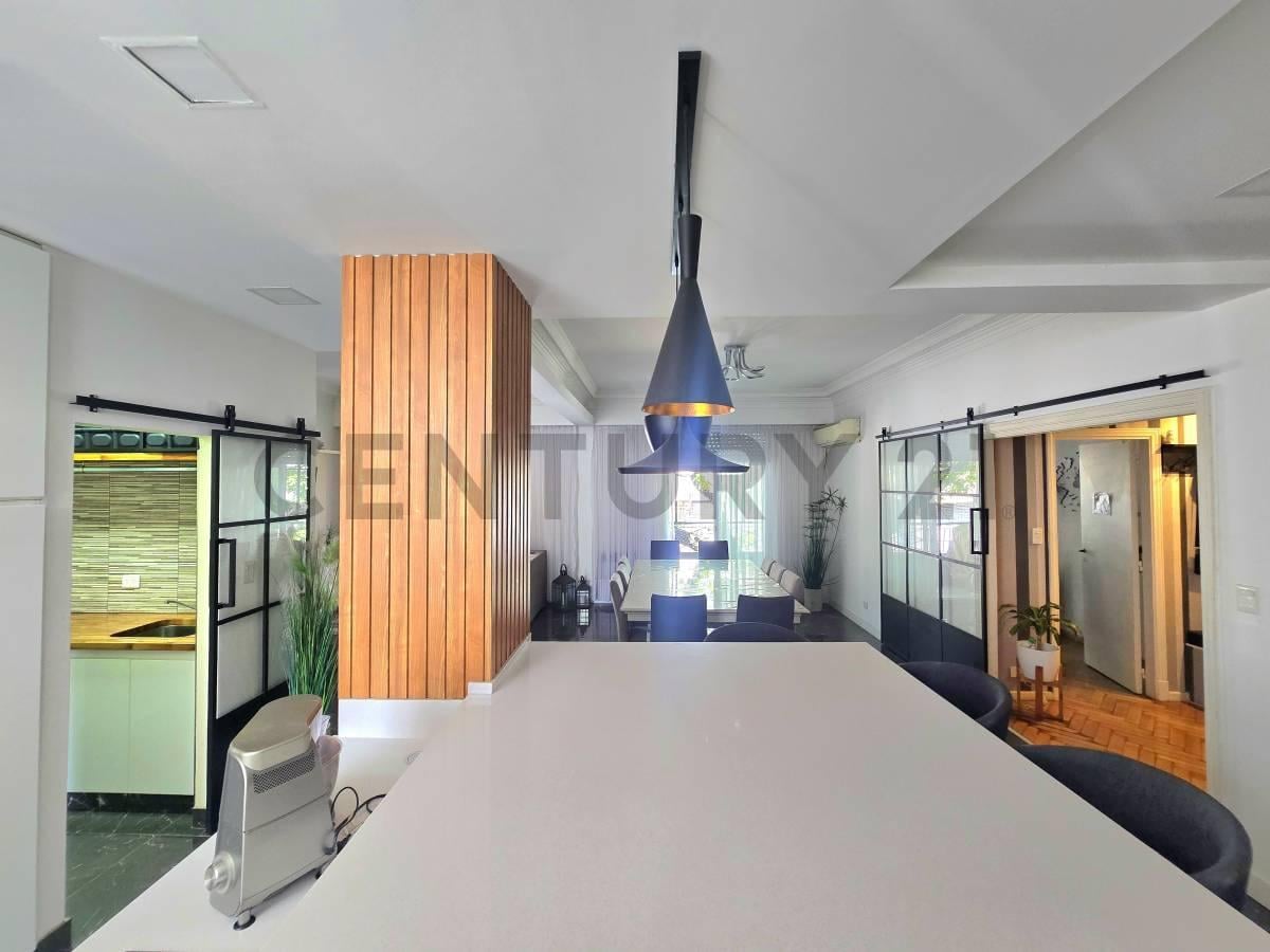 Foto de VENTA DPTO DE 5 AMBIENTES CON ESCRITORIO Y BALCÓN EN BARRACAS - APTO, imagen 2