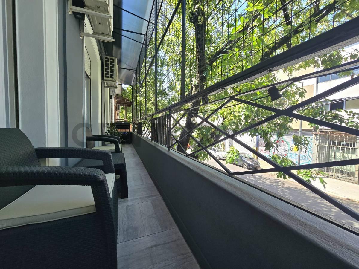 Foto de VENTA DPTO DE 5 AMBIENTES CON ESCRITORIO Y BALCÓN EN BARRACAS - APTO, imagen 3