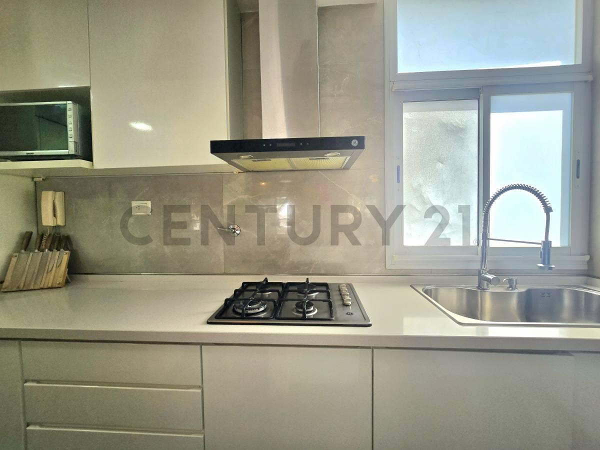 Foto de VENTA DPTO DE 5 AMBIENTES CON ESCRITORIO Y BALCÓN EN BARRACAS - APTO, imagen 5