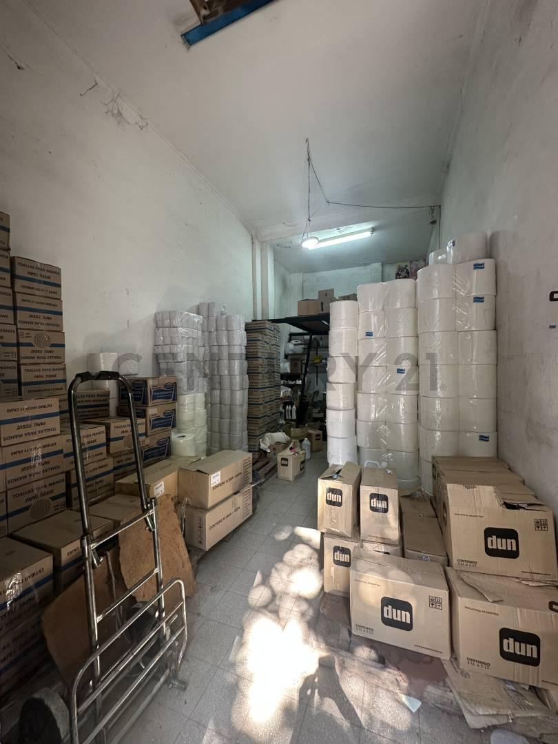 Foto de VENTA LOCAL EN ONCE A LA CALLE - IDEAL PARA DEPOSITO, imagen 1