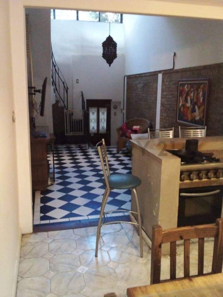 Foto de VENTA CASA 5 AMBIENTES EN PARQUE CHACABUCO - PATIO Y TERRAZA, imagen 1