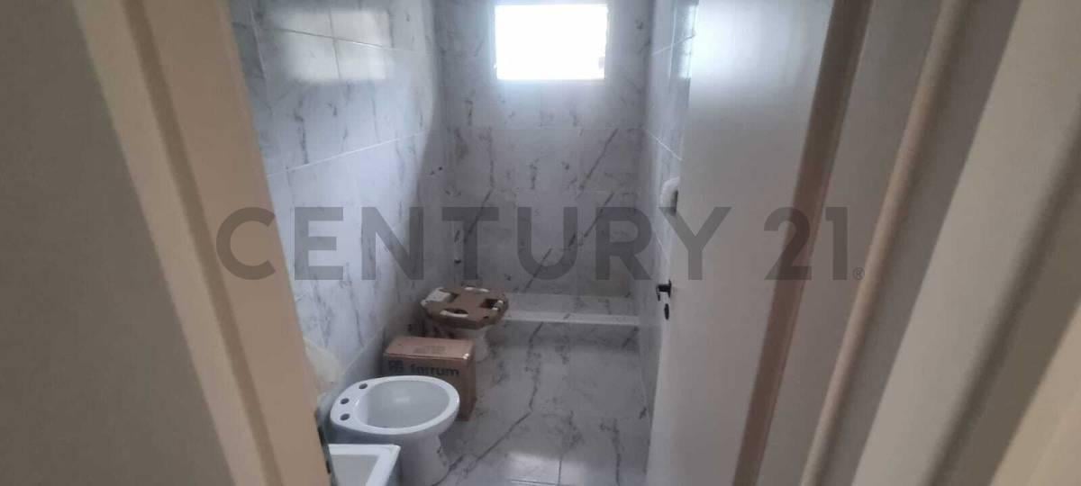 Foto de VENTA PH 2 AMBIENTES CON TERRAZA Y BALCON EN VILLA URQUIZA, imagen 1