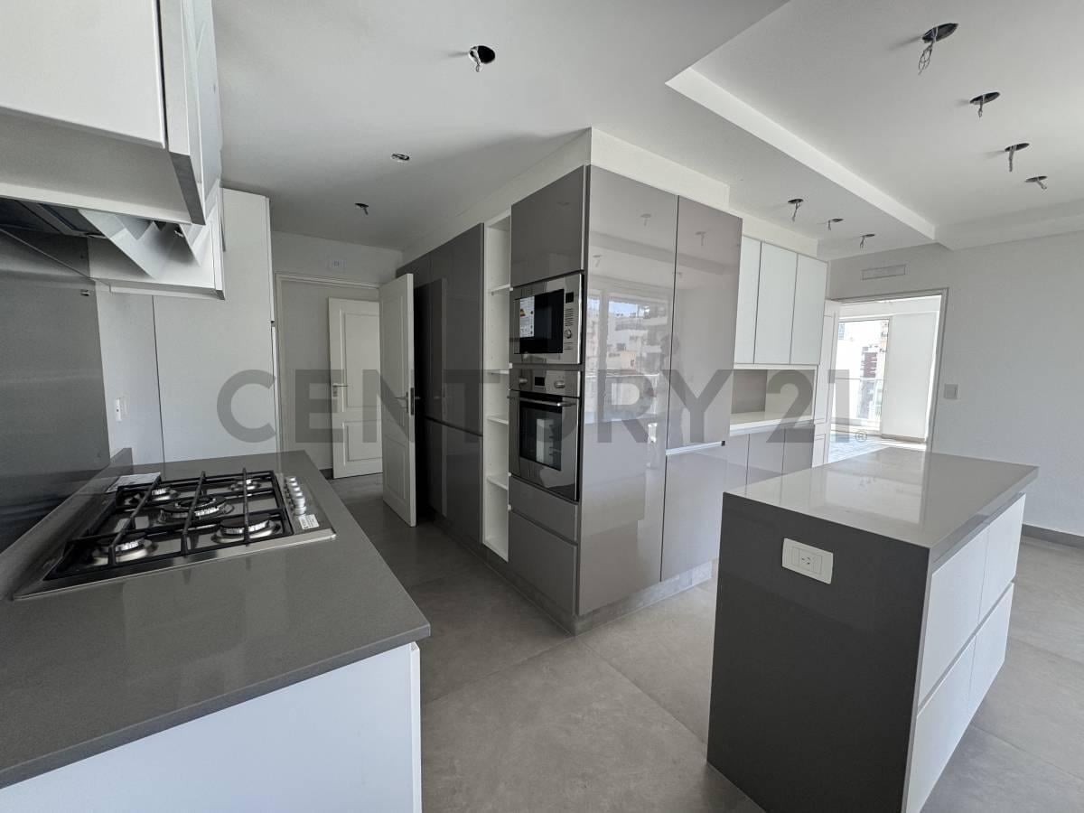 Foto de VENTA DEPARTAMENTO 5 AMBIENTES EN PALERMO CON COCHERA, imagen 3