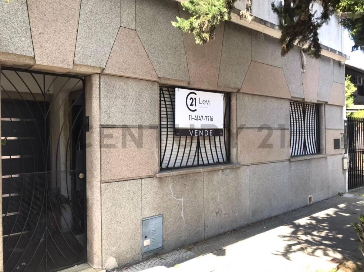 Foto de VENTA | Casa a refaccionar o Terreno en Monte Castro, imagen 2