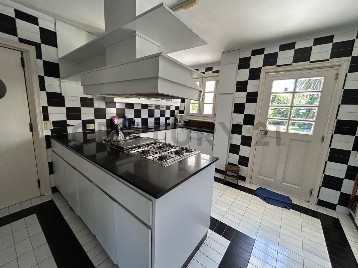 Foto de Venta Casa 9 Ambientes en Miraflores Country Club, imagen 4