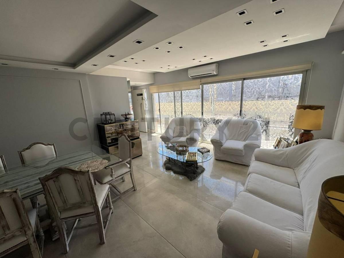 Foto de Venta de departamento 4 ambientes en el barrio de Balvanera, imagen 1