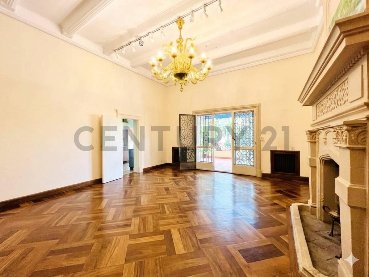 Foto de Venta Casa 10 Ambientes en Belgrano con garaje pileta y patio PLANT, imagen 2