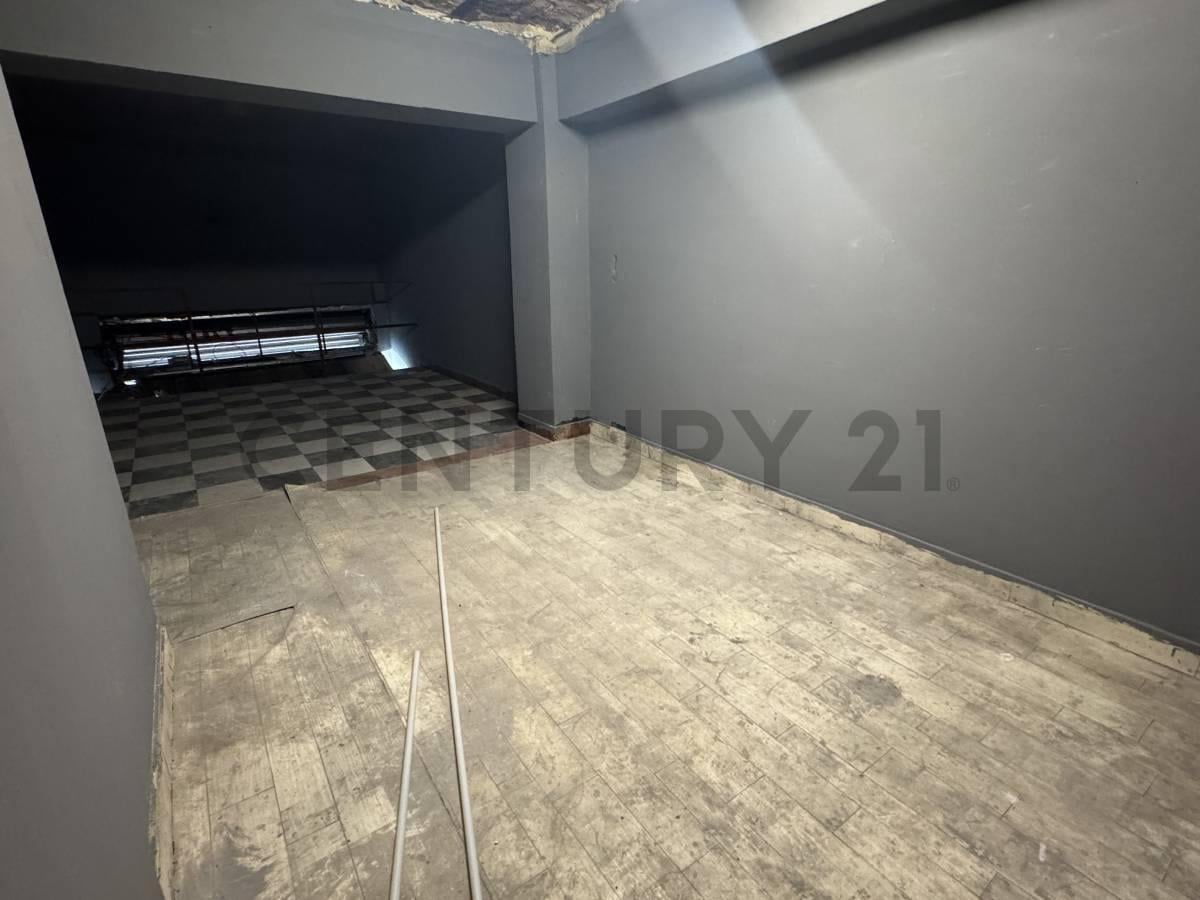 Foto de VENTA LOCAL EN ONCE TRES PLANTAS MAS OFICINA, imagen 5