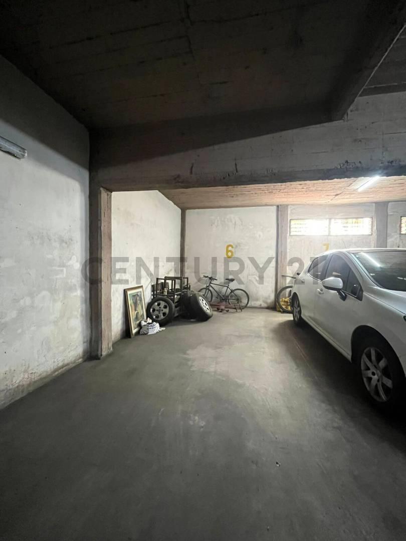 Foto de ALQUILER DEPARTAMENTO 4 AMBIENTES CON COCHERA EN LANUS OESTE, imagen 5