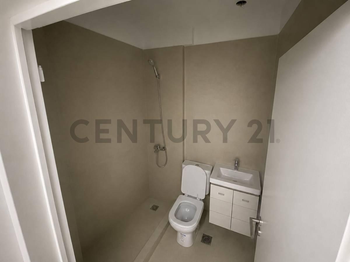 Foto de VENTA LOCAL COMERCIAL EN FLORES, imagen 4