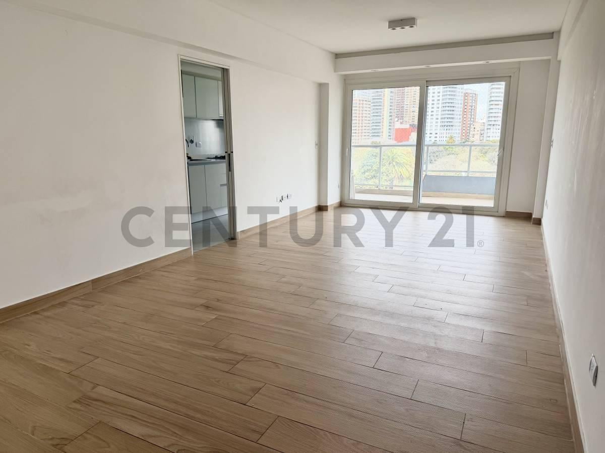 Foto de ALQUILER DEPARTAMENTO 4 AMBIENTES AL FRENTE + COCHERA SUPER LUMINOSO, imagen 2