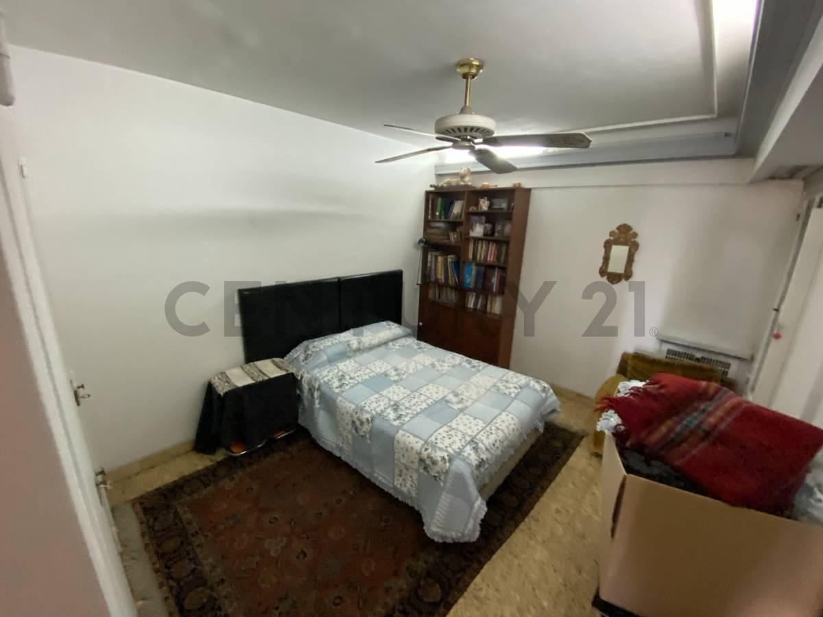 Foto de Venta Departamento 4 ambientes con dependencia en Barracas frente a, imagen 3