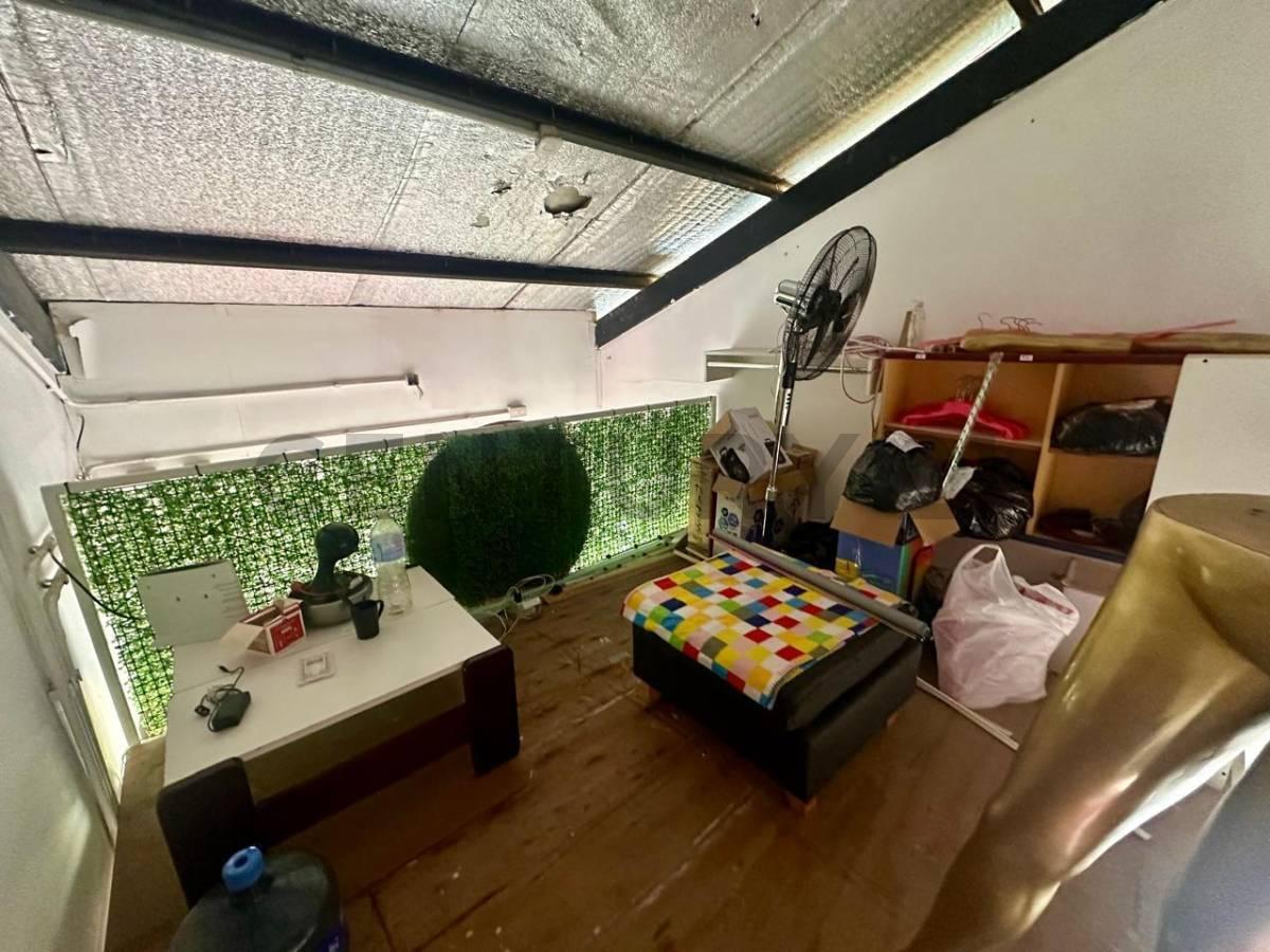 Foto de VENTA LOCAL COMERCIAL CON ENTREPISO | DOCKS DEL PUERTO – TIGRE, imagen 3
