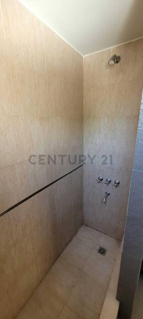 Foto de VENTA PH 2 AMBIENTES VILLA DEVOTO APTO PERMUTA, imagen 3