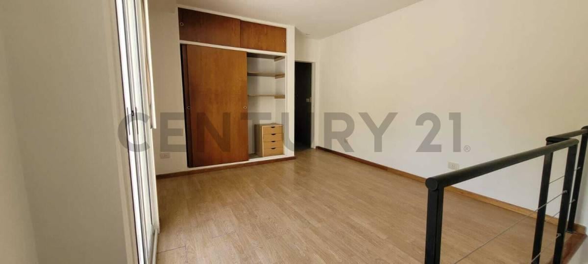 Foto de VENTA PH 2 AMBIENTES VILLA DEVOTO APTO PERMUTA, imagen 5