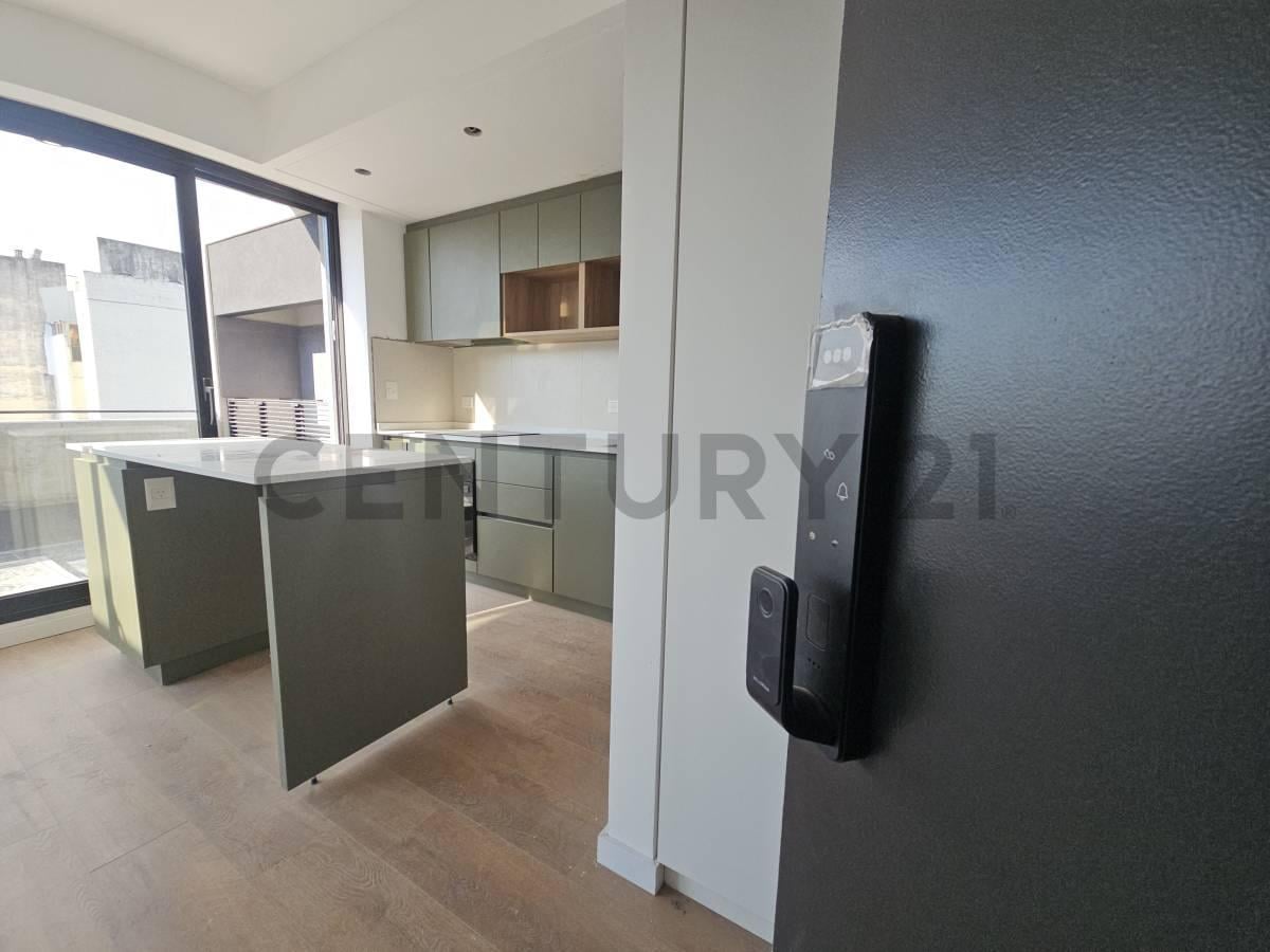 Foto de VENTA MONOAMBIENTE DIVISIBLE con Balcón Aterrazado y parrilla en, imagen 5