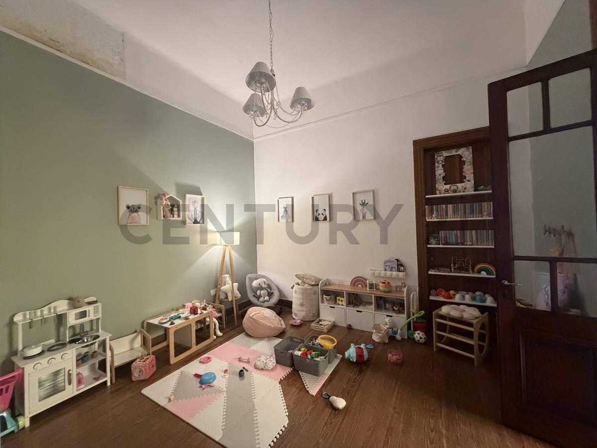 Foto de VENTA PH 5 AMBIENTES CON PATIO Y TERRAZA EN PARQUE AVELLANEDA, imagen 3