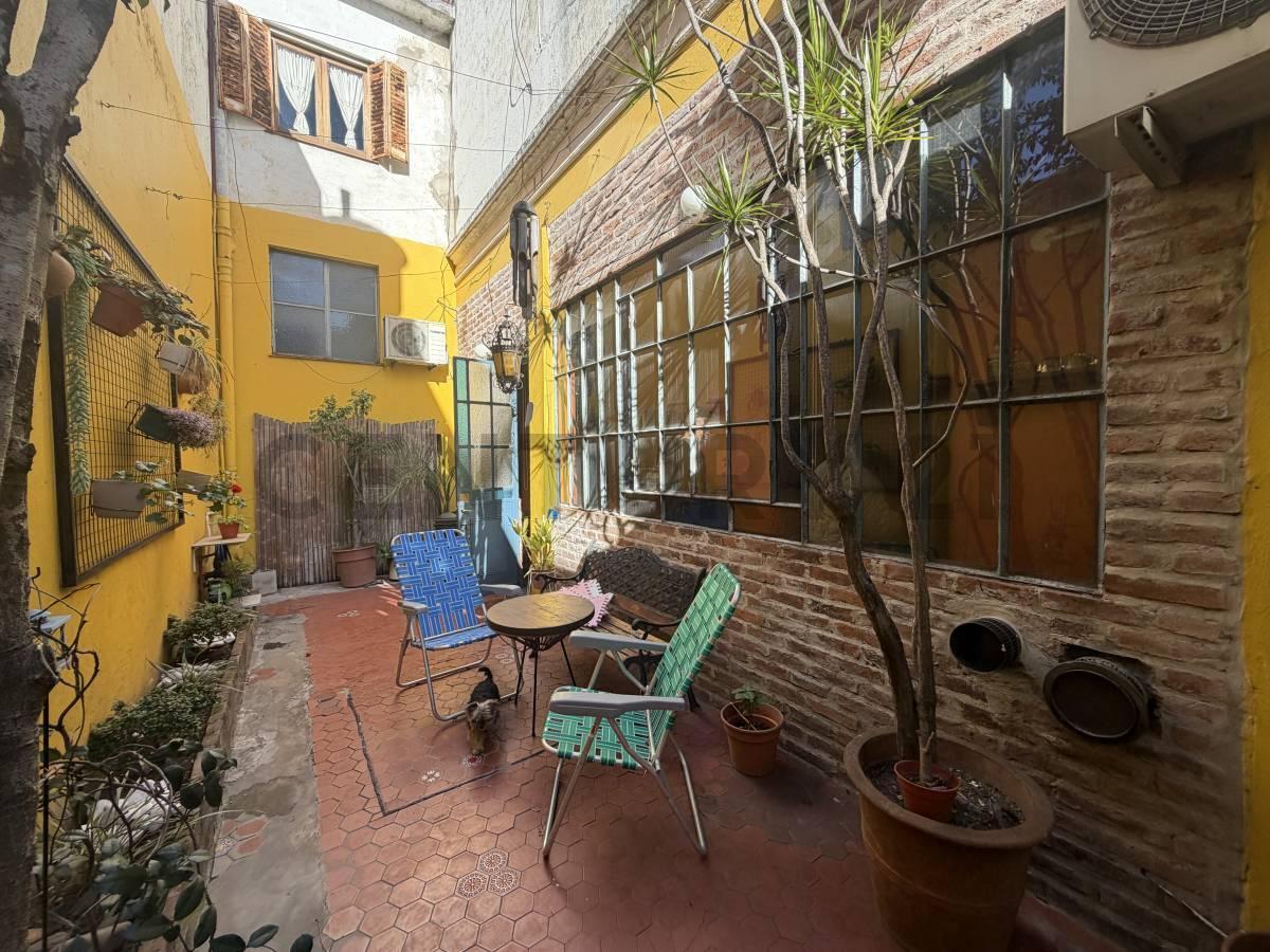 Foto de VENTA PH 5 AMBIENTES CON PATIO Y TERRAZA EN PARQUE AVELLANEDA, imagen 5
