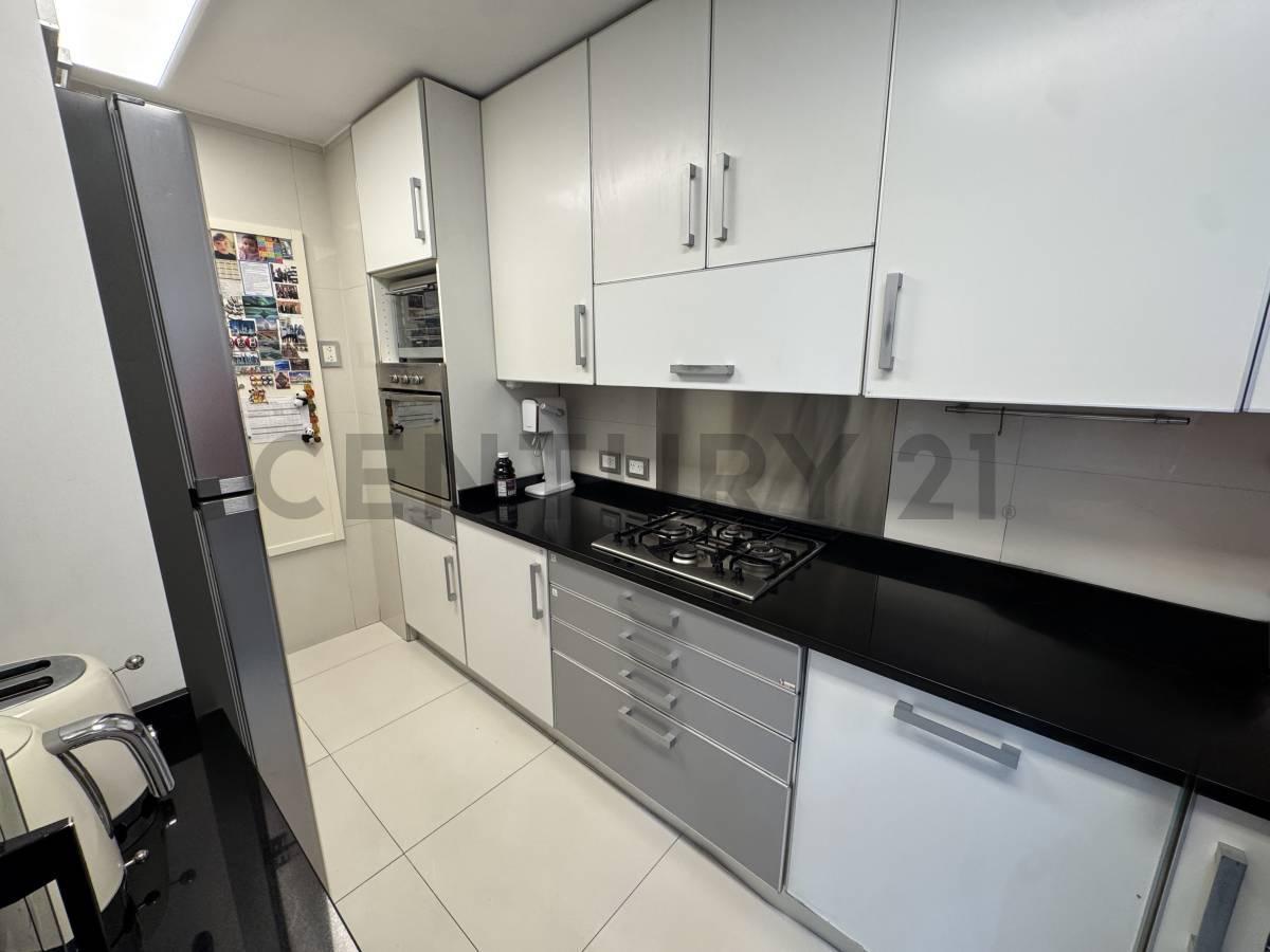 Foto de VENTA DEPARTAMENTO 5 AMBIENTES EN BELGRANO CON DEPENDENCIA Y 2 COCHERAS, imagen 4
