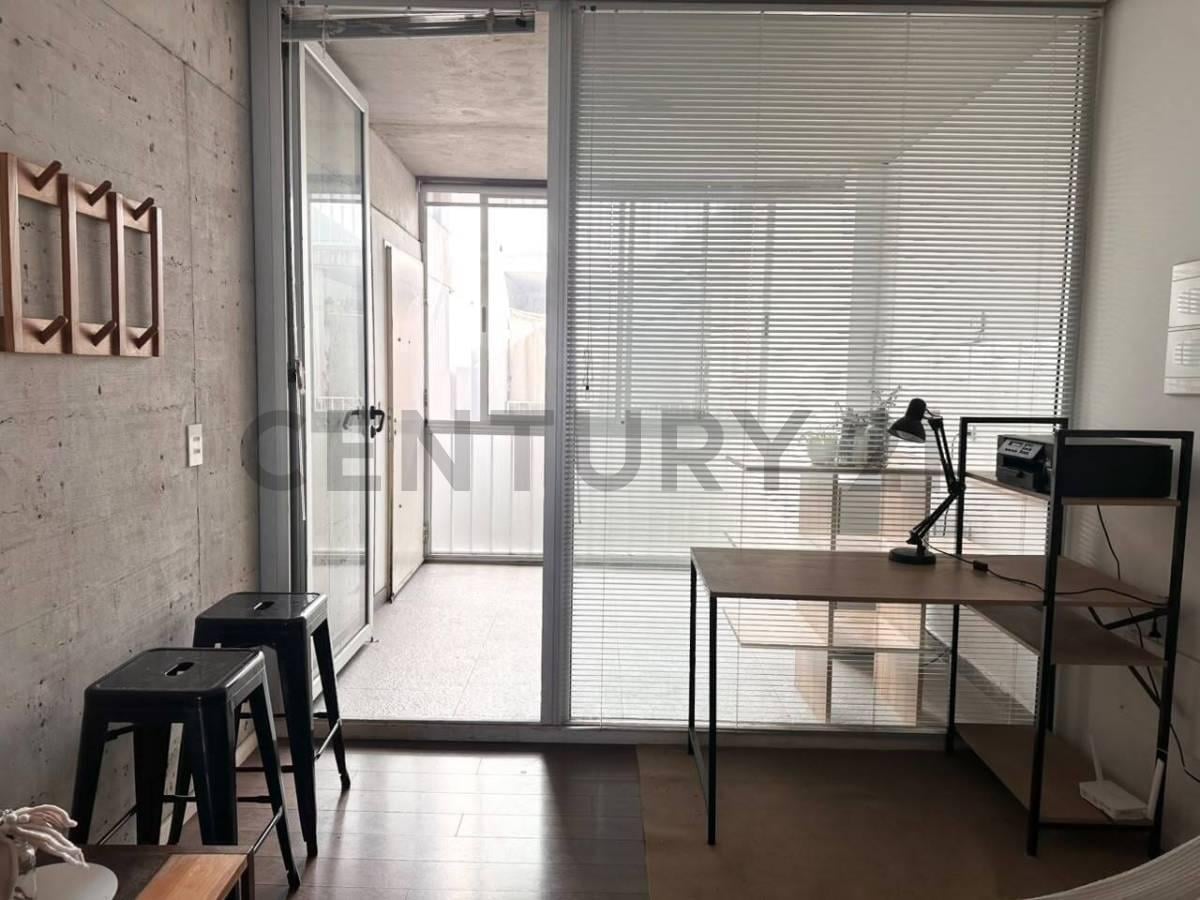 Foto de VENTA DEPARTAMENTO MONOAMBIENTE DIVISIBLE PATIO CUBIERTO VILLA ORTUZAR, imagen 1