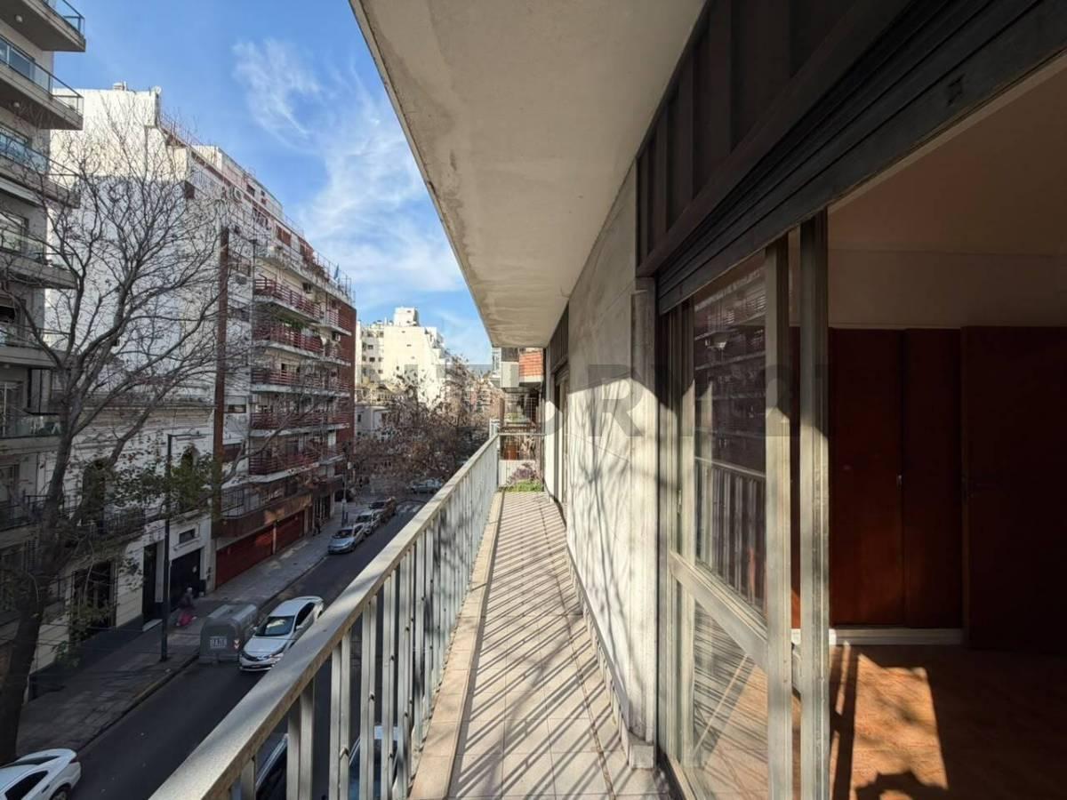 Foto de VENTA DEPARTAMENTO 3 AMBIENTES AL FRENTE CON BALCON CORRIDO Y BAULERA, imagen 4