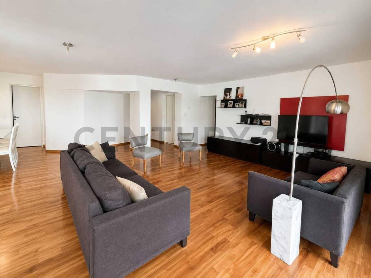 Foto de VENTA DEPARTAMENTO 5 AMBIENTES CON DEPENDENCIA Y COCHERA FIJA EN, imagen 4