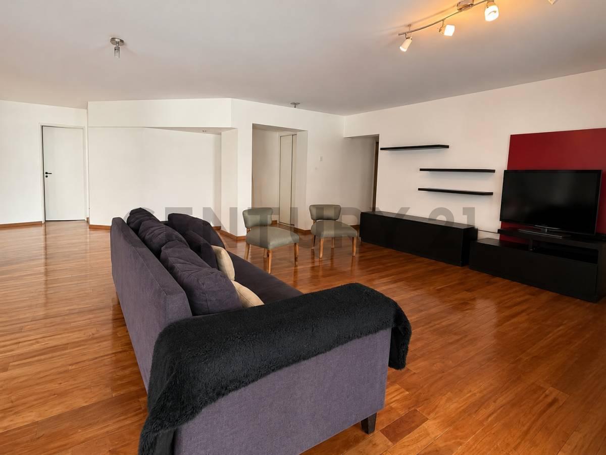 Foto de VENTA DEPARTAMENTO 5 AMBIENTES CON DEPENDENCIA Y COCHERA FIJA EN, imagen 5