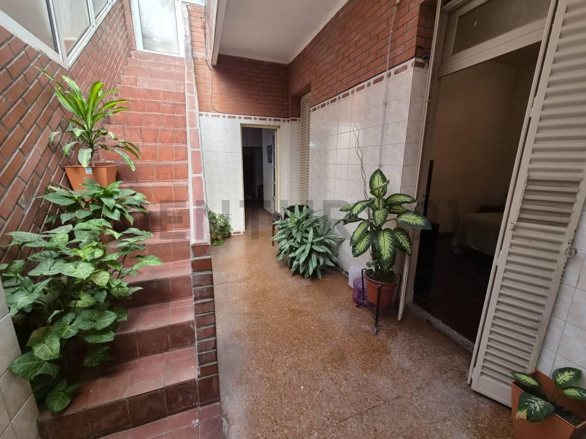 Foto de VENTA PH 5 AMBIENTES EN VELEZ SARSFIELD APTO PERMUTA, imagen 5
