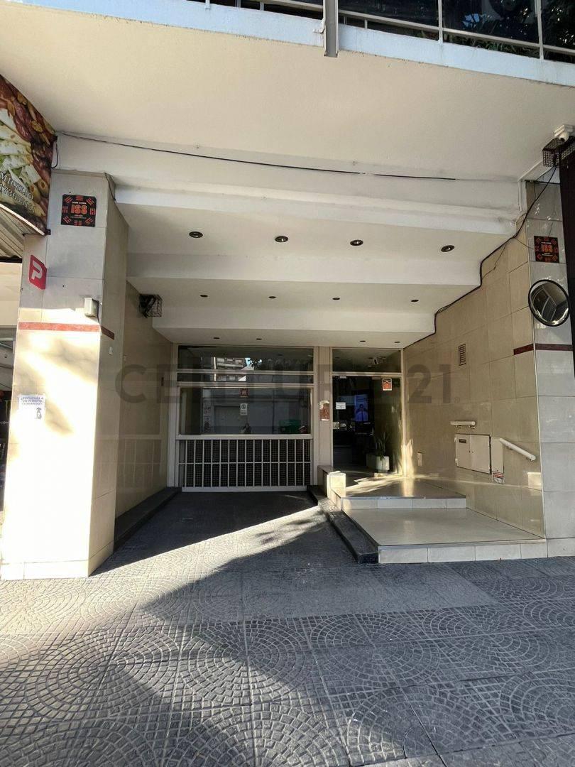 Foto de VENTA DEPARTAMENTO 4 AMBIENTES CON COCHERA EN PALERMO - ACEPTA PERMUTA, imagen 3