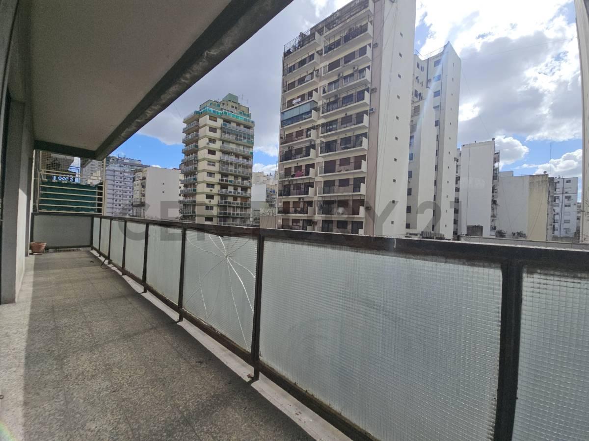 Foto de VENTA DEPTO 4 AMBIENTES CON DEPENDENCIA Y BALCÓN CORRIDO EN CABALLITO, imagen 5