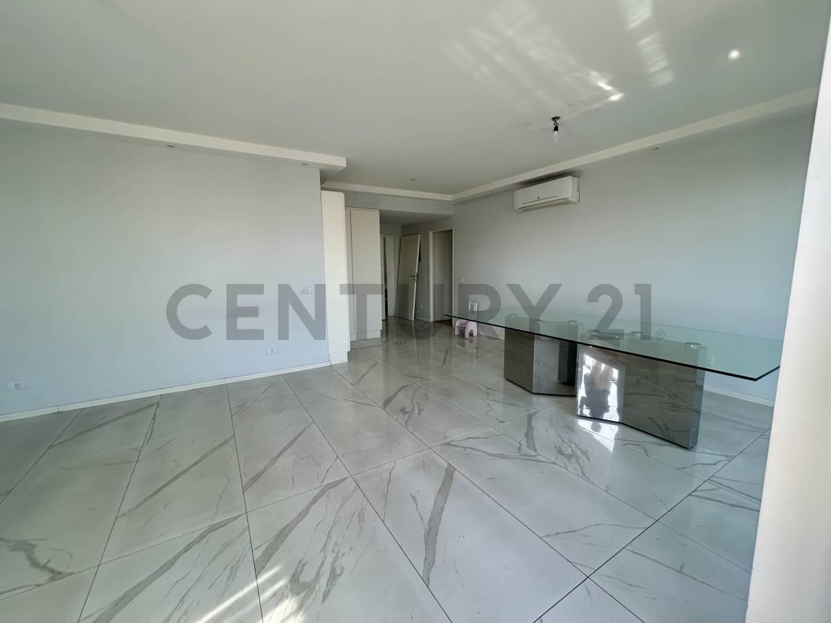 Foto de VENTA DEPARTAMENTO 4 AMBIENTES CON BALCON TERRAZA, COCHERA Y BAULERA EN, imagen 3
