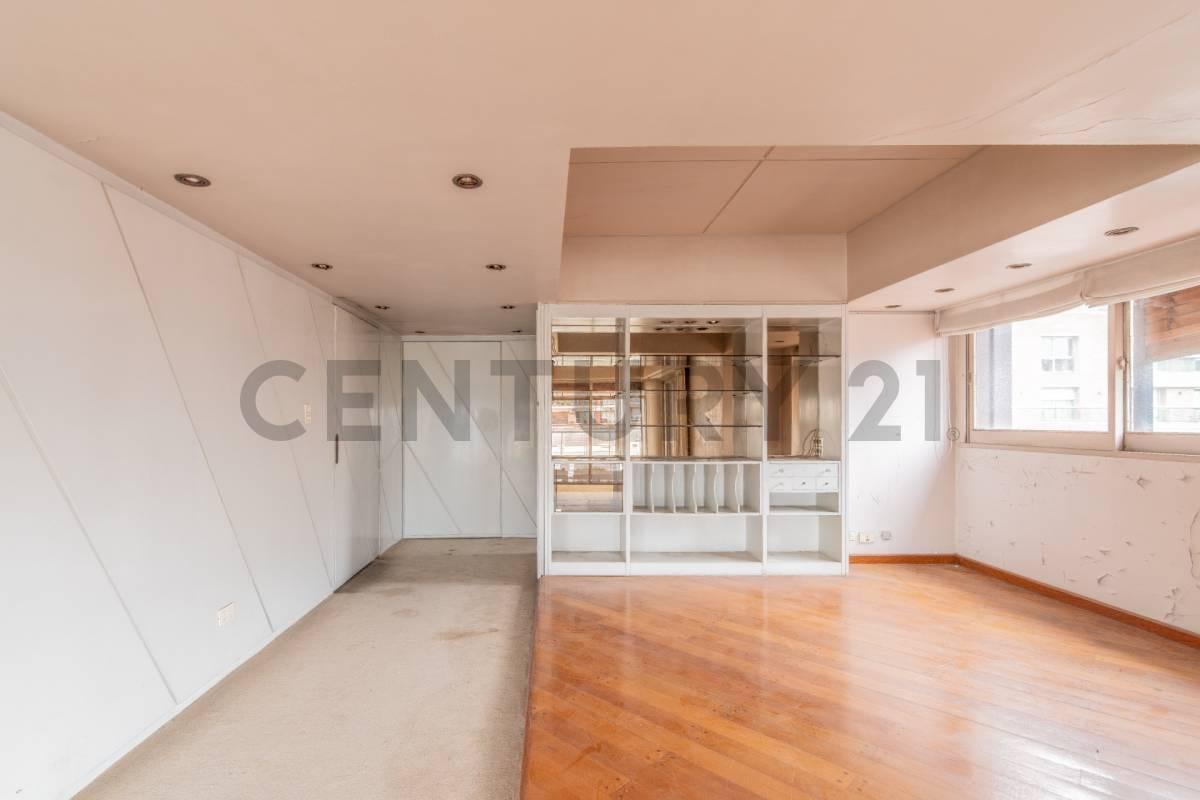 Foto de Departamento en venta de 6 ambientes con 2 cocheras y seguridad 24 hs, imagen 1
