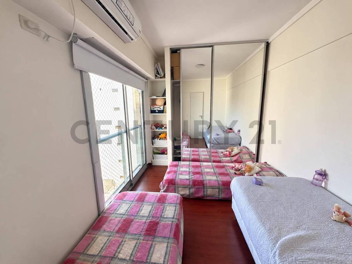 Foto de VENTA DEPARTAMENTO CUATRO AMBIENTES CON, DOBLE COCHERA Y BAULERA, imagen 4