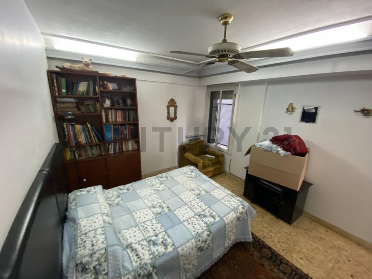 Foto de VENTA DEPARTAMENTO 5 AMB C/DEPENDENCIA EN BARRACAS FRENTE A, imagen 3