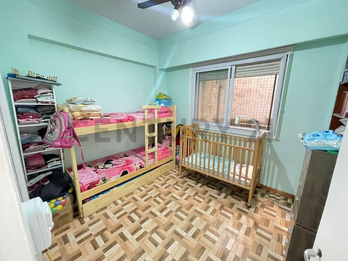 Foto de VENTA&nbsp; 4 AMBIENTES REFACCIONADO A NUEVO METRAJE + 66 M2 totales, imagen 3