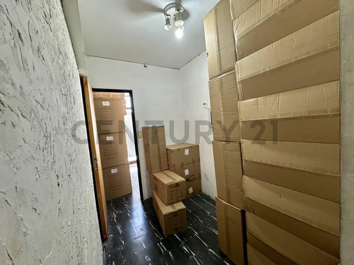Foto de Venta Oficina en Once – IDEAL PARA DEPOSITO y con 3 despachos divididos., imagen 3