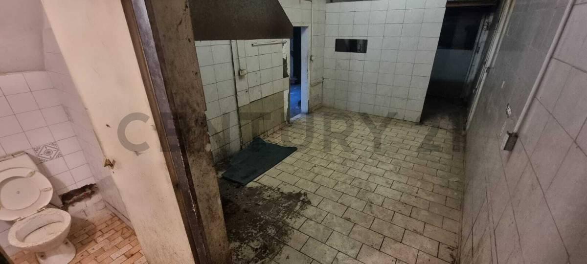 Foto de VENTA LOCAL EN VILLA URQUIZA PERMUTA FINANCIA, imagen 2