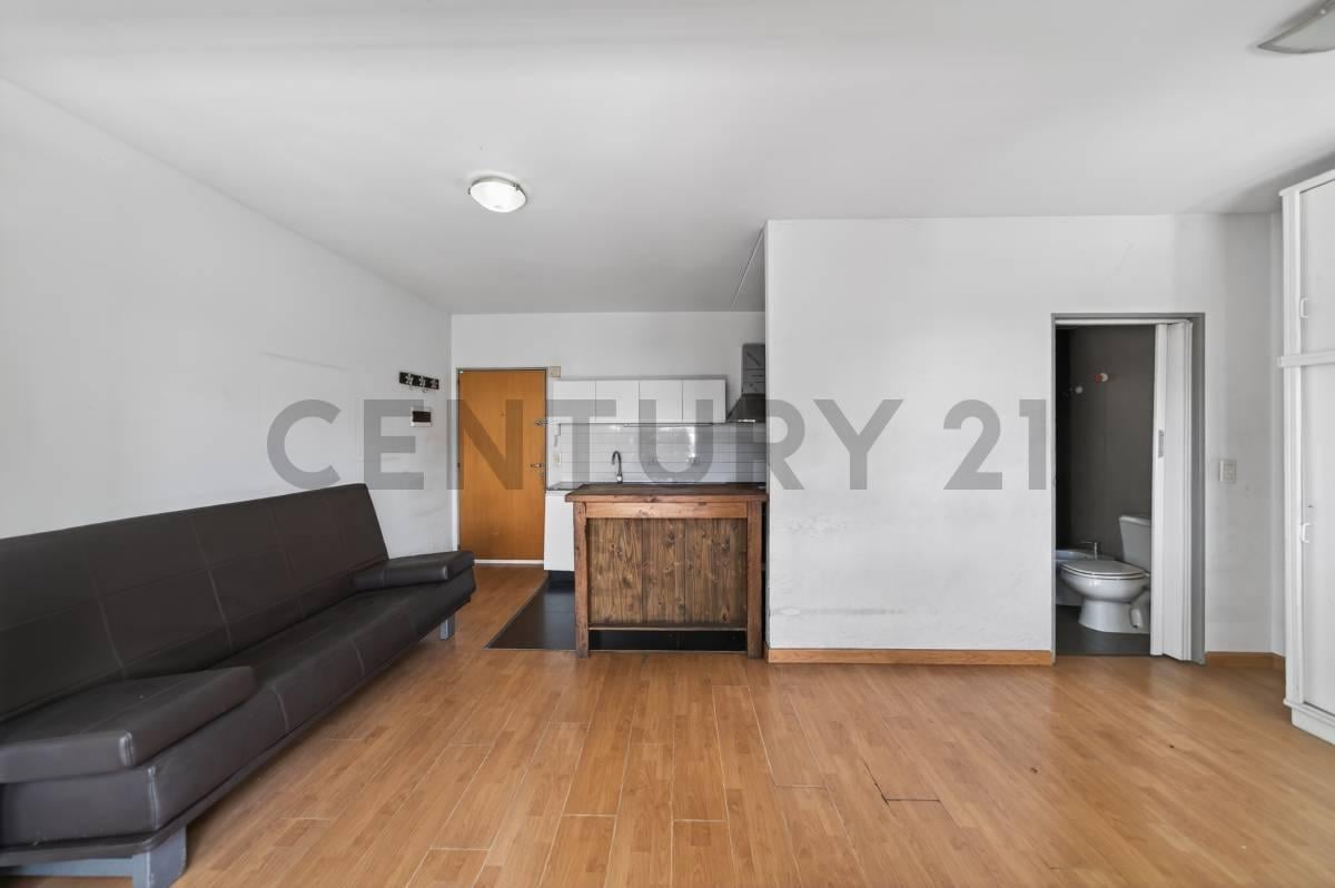 Foto de ESTUDIO VENTA APTO PROFESIONAL CON BALCÓN Y TERRAZA PROPIA — PARQUE CHAS, imagen 5